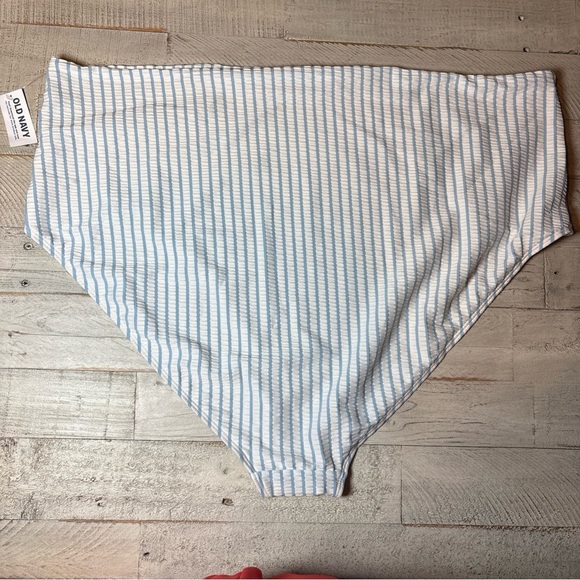 Old Navy Women's Size 4X Striped Bikini Top Adjustable Straps Blue/White NWT! - Picture 6 of 16